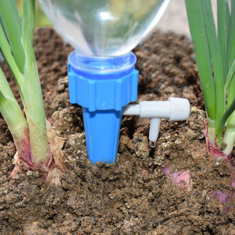 Sistema de riego por goteo aut - Self Watering Insert reseña y precio